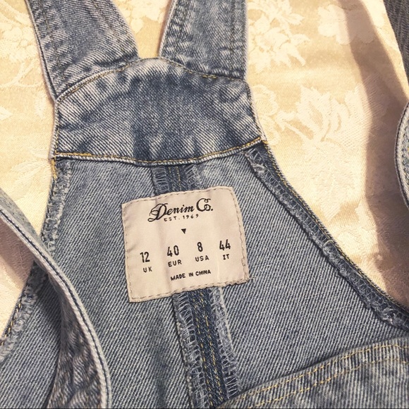 Denim Co | Woman’s Distressed Denim Overalls Size8 - Picture 5 of 8